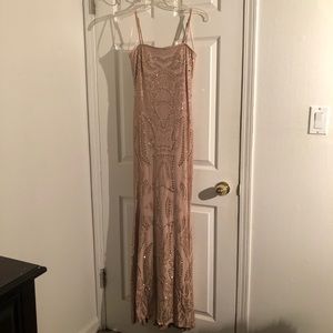 JOVANI ROSE GOLDEN PROM DRESS✨PROM SEASON IS HERE